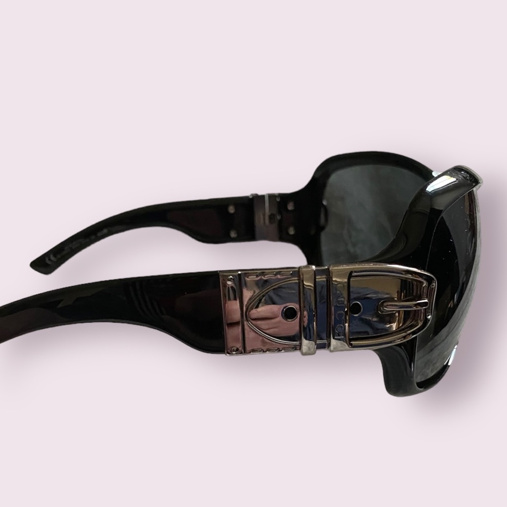 Gucci Black wrap around with Silver Sides Sunglasses - Picture 2 of 6